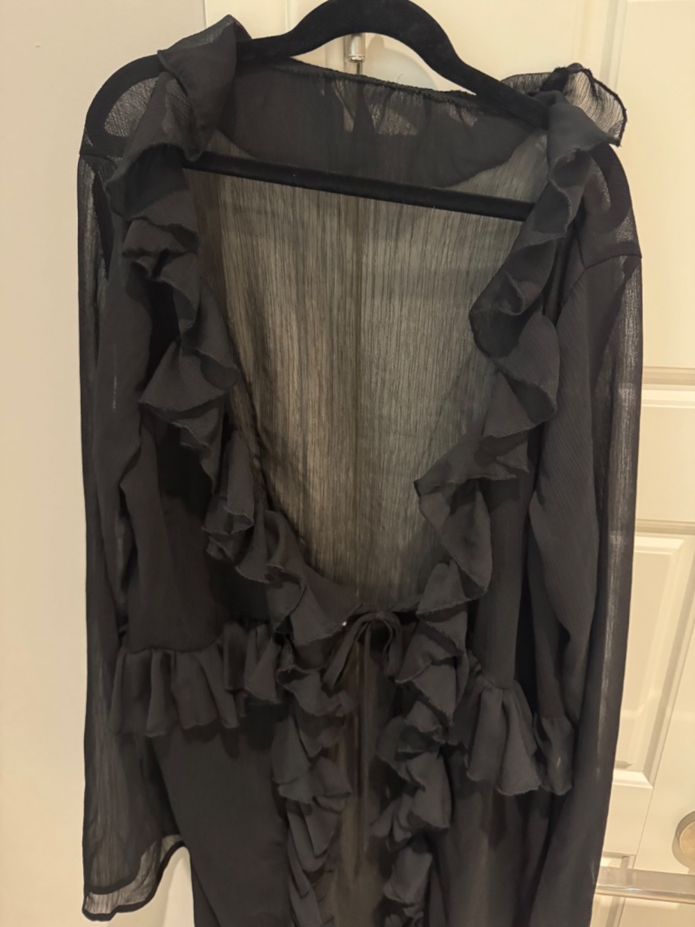 MISSGUIDED Ruffled Longline Blouse - Picture 2 of 4